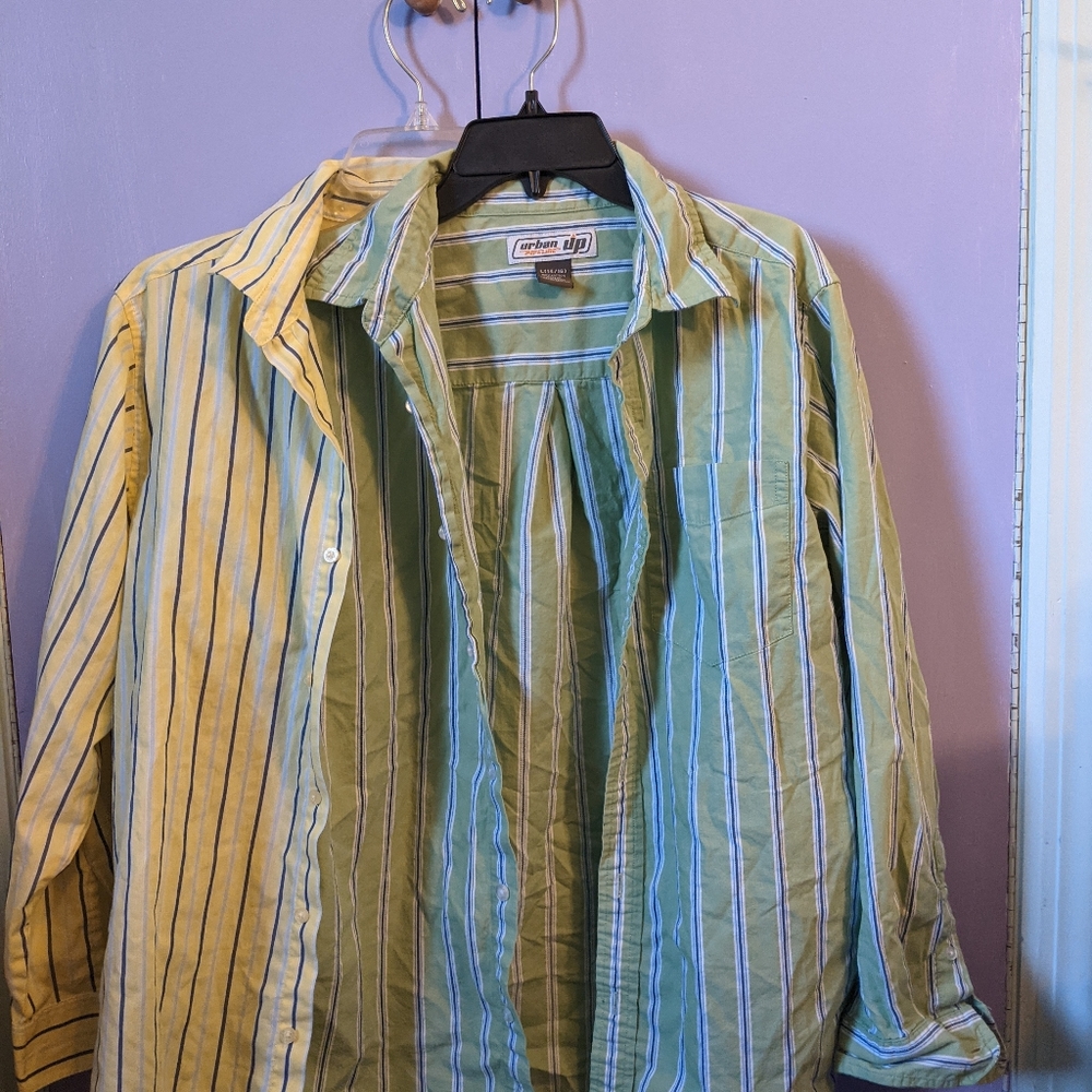 2 button down shirts - Picture 2 of 9